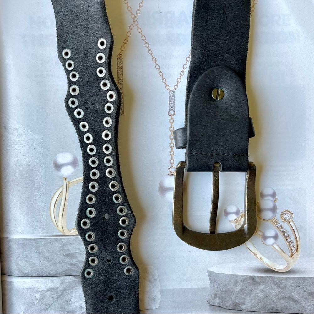 Unisex-Adult's Punk Nail and Stud Solid Western Genuine Leather high ended Belt